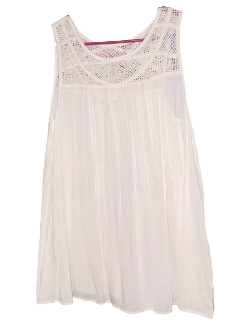 Liz Lange Maternity White Boho Style Tank With Crochet Lace Details